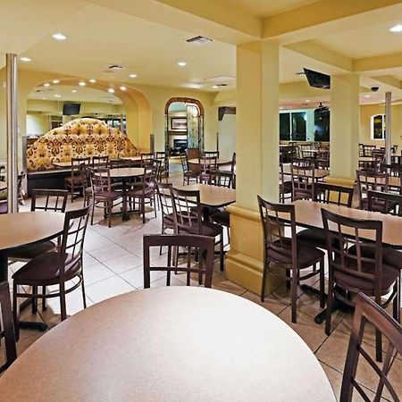 Radisson Hotel El Paso Airport Restaurant bilde
